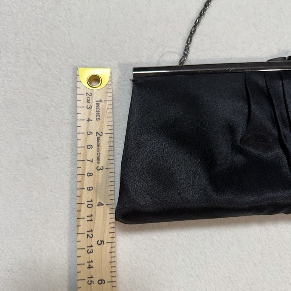 Vintage 1960s Black Evening Clutch Bag Handbag Purse With Silver Chain - Picture 5 of 5